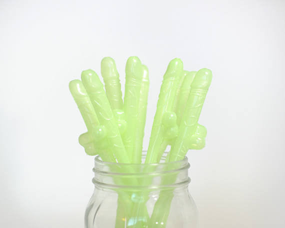 Glow in the dark Penis Straws - INTIMATE